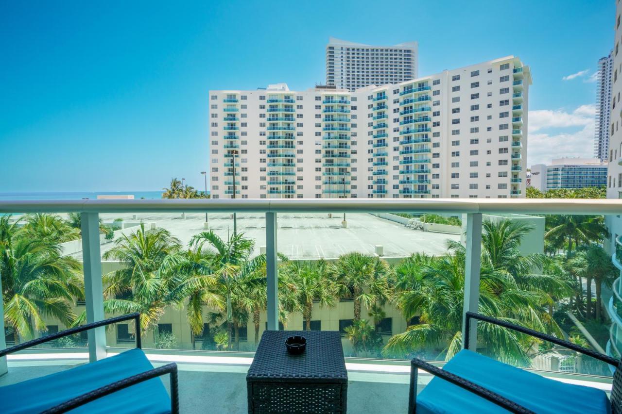 Modern 1 Bdr Oceanview With Direct Beach Access! Hollywood Esterno foto