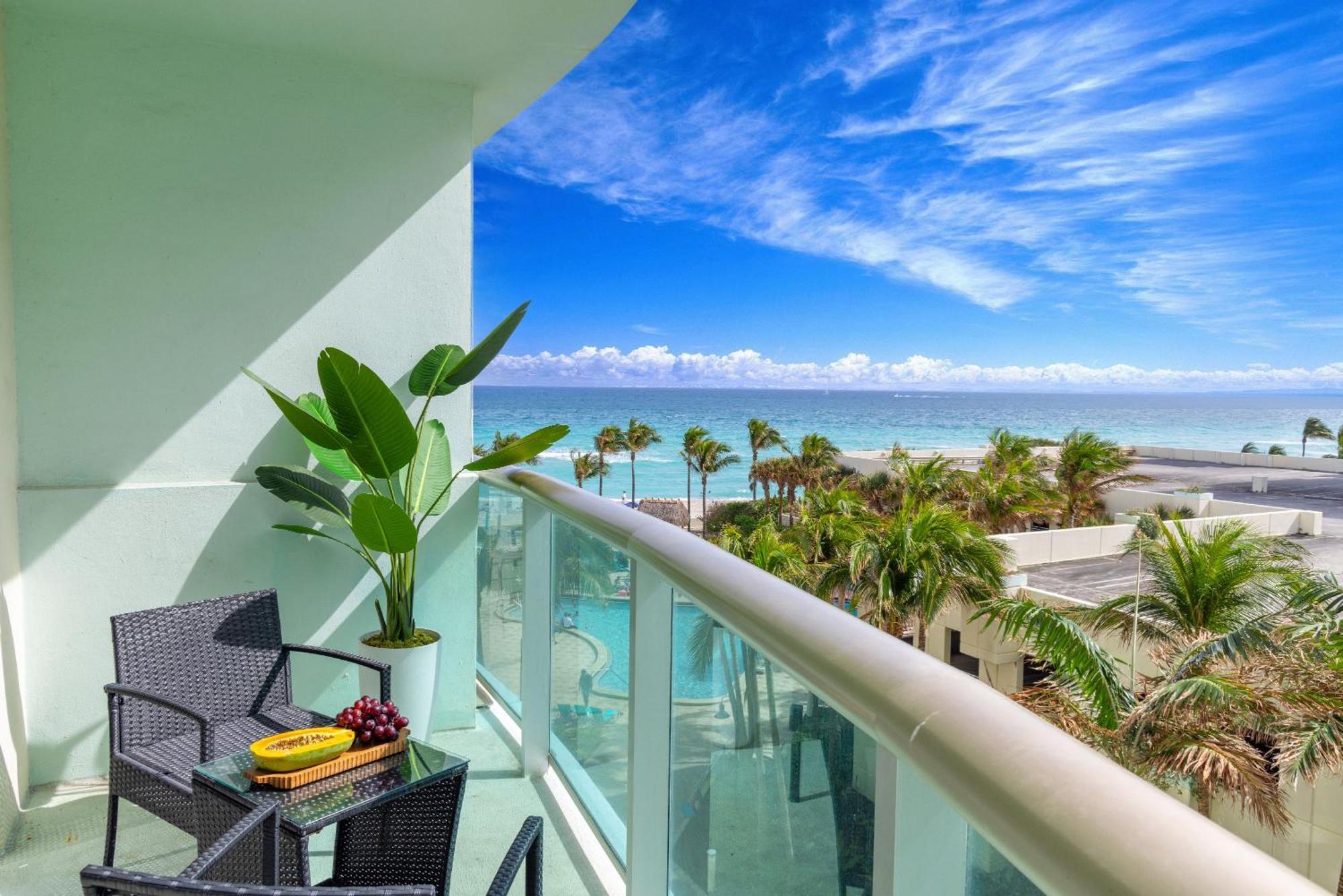 Modern 1 Bdr Oceanview With Direct Beach Access! Hollywood Esterno foto
